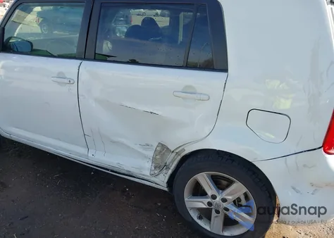 2010 Scion Xb from USA, damaged, VIN JTLZE4FE7A1106724